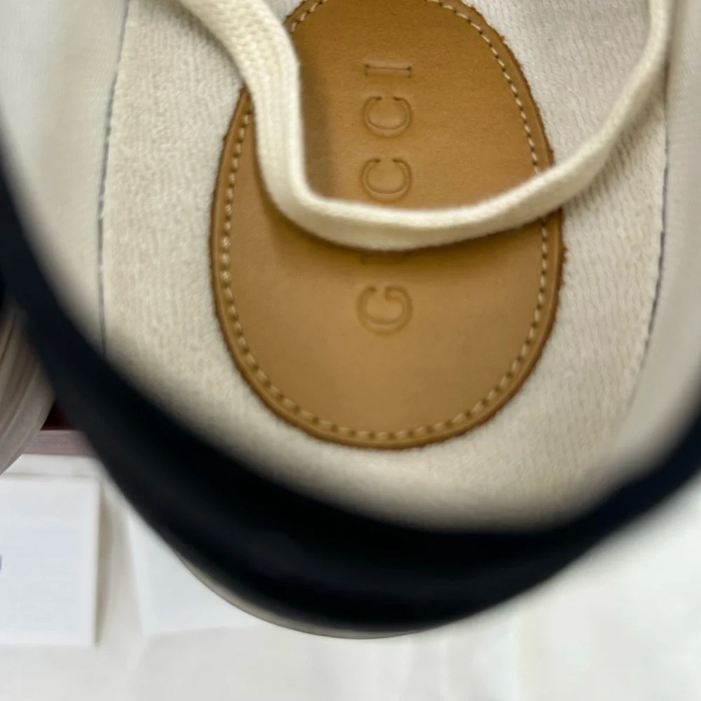 Gucci stylish sneakers